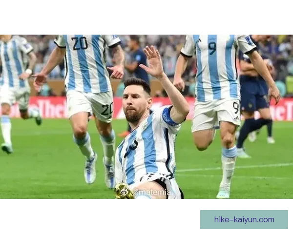 齐达内在世界杯决赛中的传奇表现引领法国夺冠，值得关注的历史瞬间